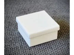 Small Box - 3cm x 3cm x 1.5cm (pillbox, etc)