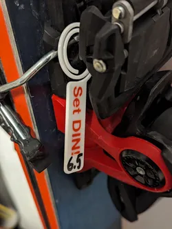 Ski Binding DIN Setting Warning Label