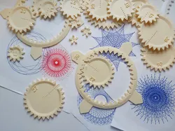 Spiraling Mathematical Drawing Toy