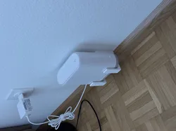 Swisscom WLAN Box 3 wall mount (no screws)