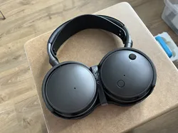 Audeze maxwell cover