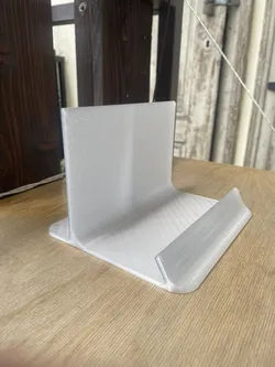 Laptop stand