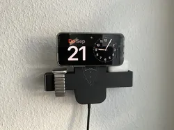 Charging butler / iPhone + Watch + AirPods Pro wall mount charger