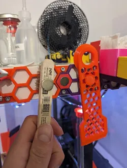 Parametric magnet insert for hsw
