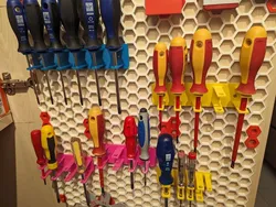 Parametric screwdriver holder for HSW