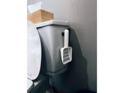 Litter scoop holder