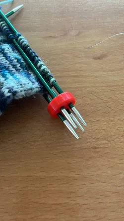 Needle stoppers for socks/ Nadelstopper für Socken