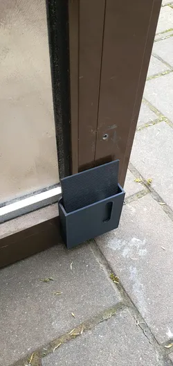 Door wedge with stoarage box - Türkeil Keil mit Halterung