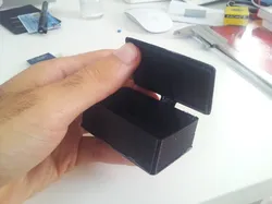 Random screws case