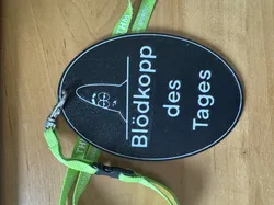 Blödkopp // Dunce Medal