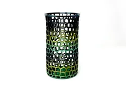 Voronoi Pebble Vase