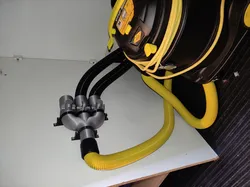Dust extraction/hoover 3-way valved manifold/splitter