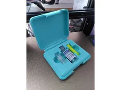 Box for insulin pump refill kit (fully parametric - store any set of cylindrical objects)