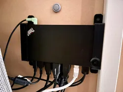 All Versions! Lenovo Dock Under Desk / Wall Mount (no screws needed)