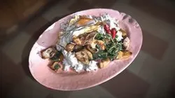88-FB-กระเพาหมูกรอบไข่ดาว