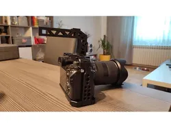 Camera rig handle