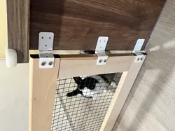 Corner Hinge