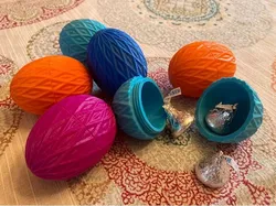 Easter Egg Diamond Pattern Screw Together