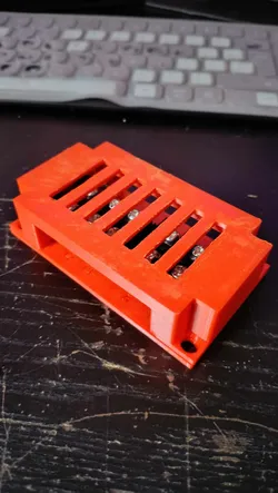 Enclosed 3-Phase Electrical Terminal Block for TN-S Network with Mounting Holes for M6 Screws