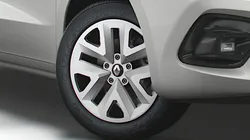 Renault Kangoo EV Van 2022 wheel