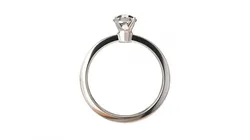 SOLITAIRE DIAMOND RING