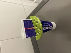 Toothpaste Squeezer