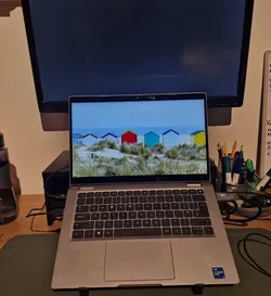 Adjustable laptop Stand