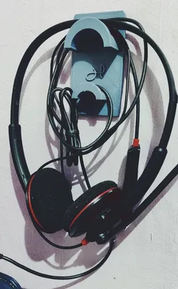 Headset Wall Mount