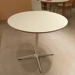 Leo round table 1000