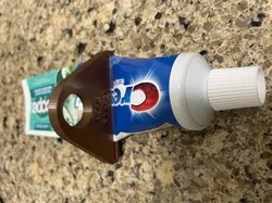 Tooth Paste Squezzer