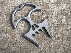 Double Blade Skull Necklace Dagger