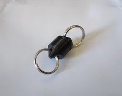 Parametric magnetic quick release keychain