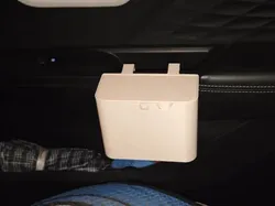 Cubo de basura para coche con tapa abatible magnética - Modelo de impresión 3D gratuito