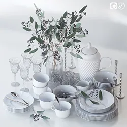 Set of dishes