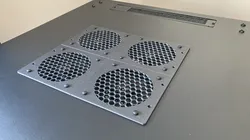 Top fan mount (4x 120mm) for 19" server/network-rack