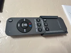 Artika Edwin remote holder