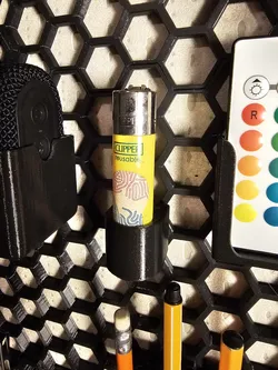 Clipper lighter holder for HSW