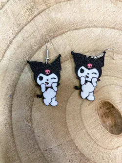 Standing Kuromi earrings