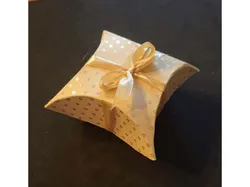 Square pillow gift box template