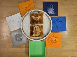 Toast press / sandwich engraver, Halloween edition