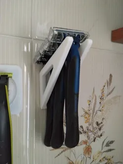 razor holder wall mount with screws holes