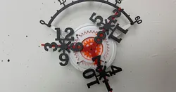 Wandering hour wall clock