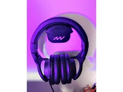 nano tape headphone holder