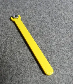Simple helper for nut mounting