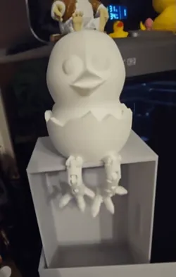 ARTICULATED Chicken In Egg aka chuck the chick
