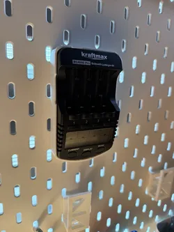 Skadis Kraftmax Charger Mount