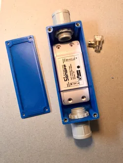Sonoff Basic, inline case for 20mm conduit