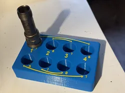 aircraft spark plug holder with plug rotation markings