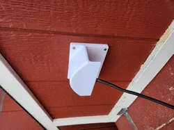 Chicken Coop Heat Lamp Mount System #2