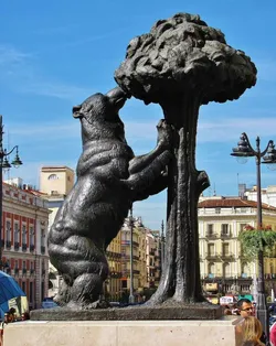 El Oso y El Madroño
